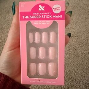 The Super Stick Mani Press-On Nails - Pink